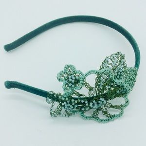 EMBELLISHED BEADED WIRE FLOWER HEAD BAND || Green